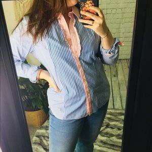 • Vineyard Vines Button Down •